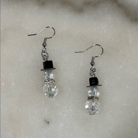 Elegant Black and Silver Snowman Dangle Earrings - Picture 2 of 4